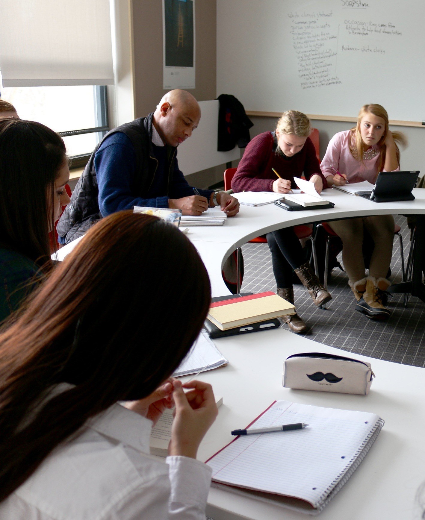 Dr. John Daves in the classroom